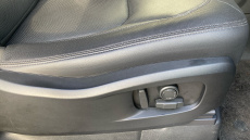 Land Rover Defender 3.0 D250 X-Dynamic SE 90 3dr Auto Diesel Estate